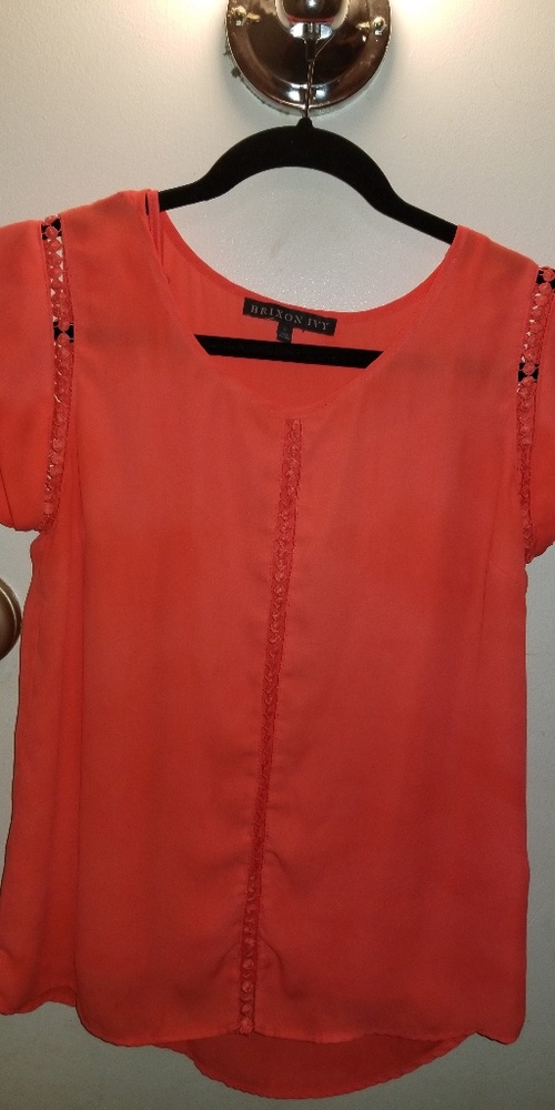 Coral short sleeved shirt